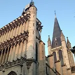 Appartement Cosy En Centre Ville Avec Spa Et Jardin